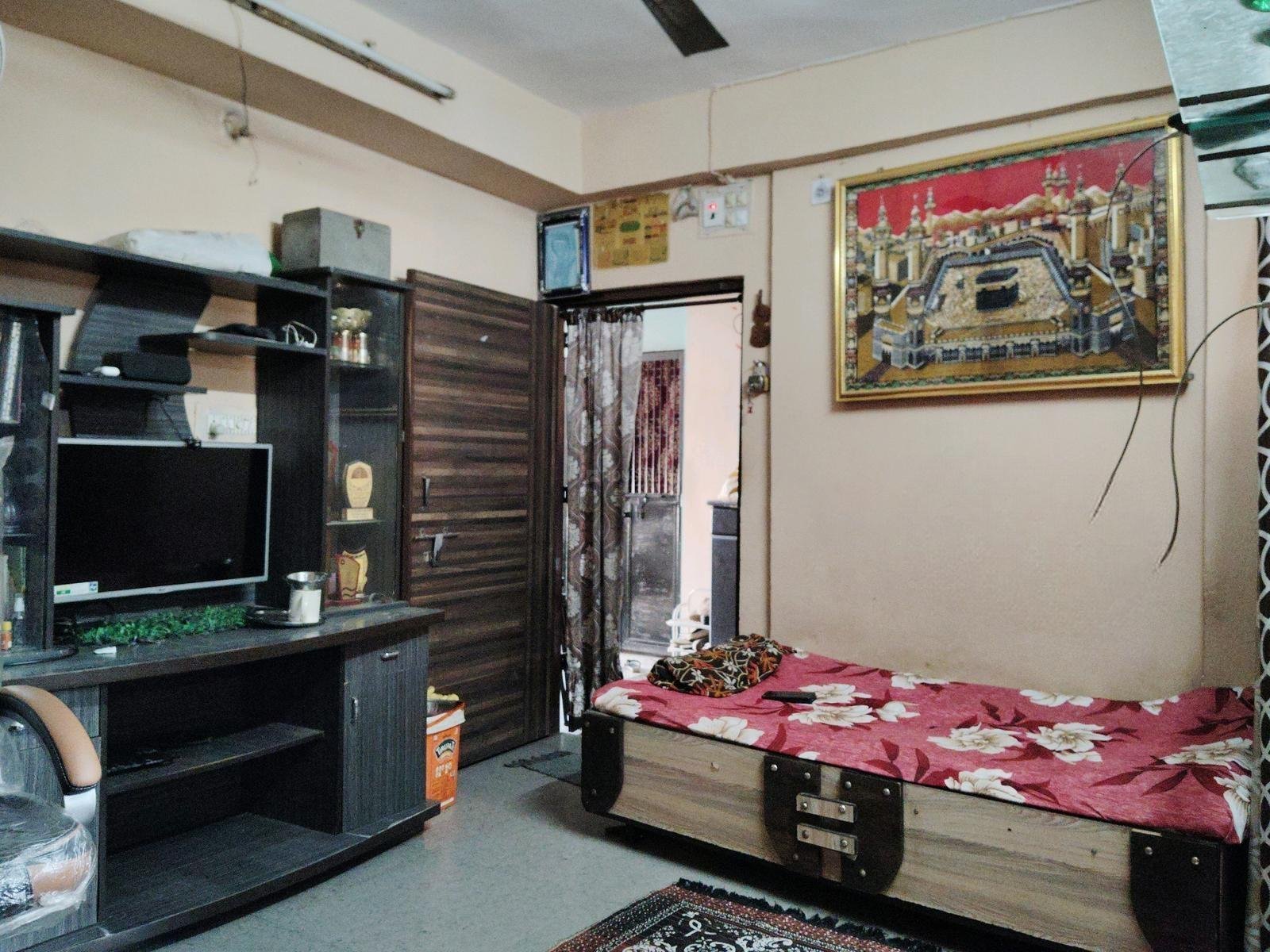 1 BHK Flat for sale in Danilimda Road, DaniLimda, Maninagar Taluka, Ahmedabad, Gujarat, 380043, India