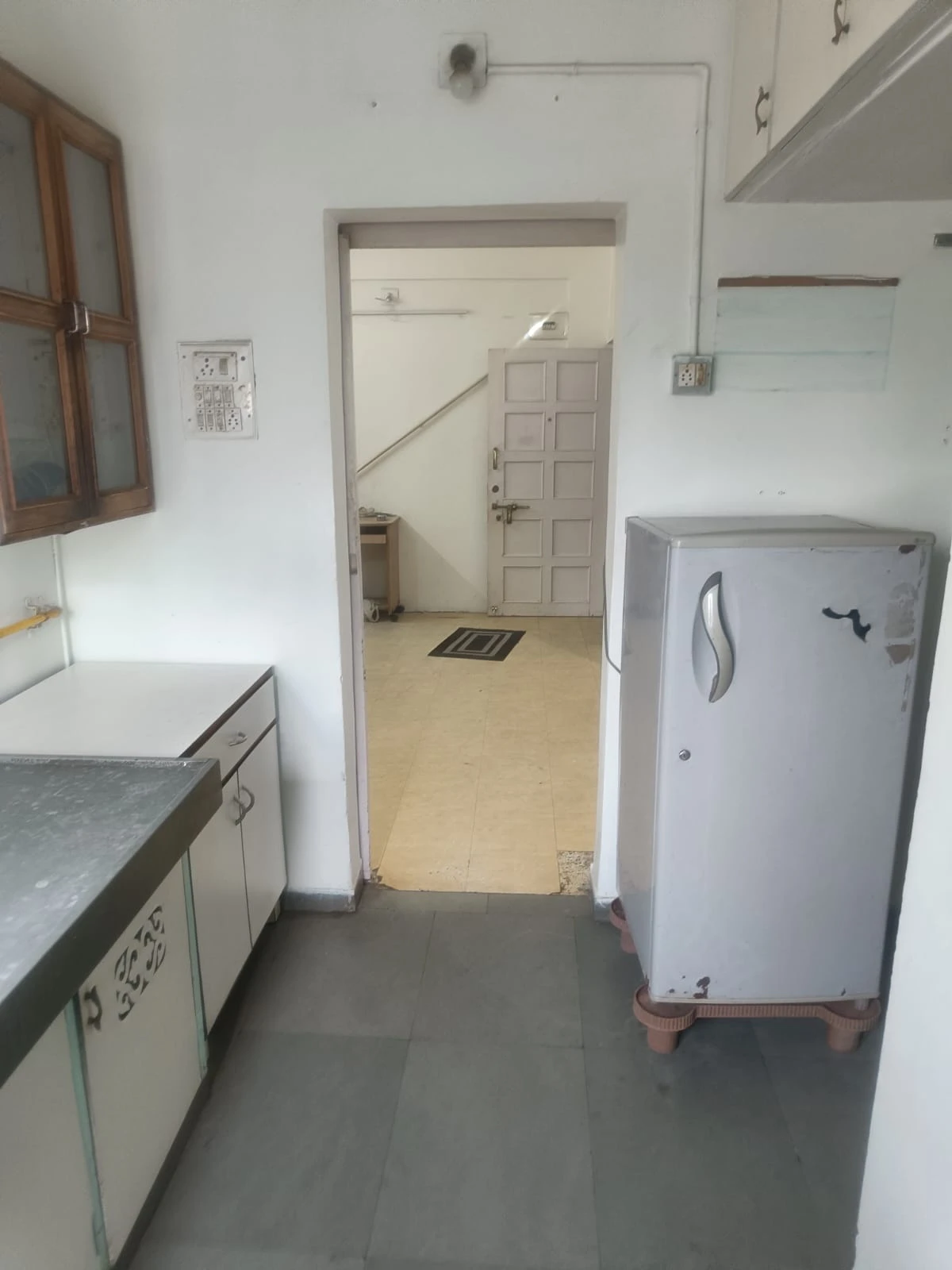 2 BHK  Flat for rent in Paldi for rent