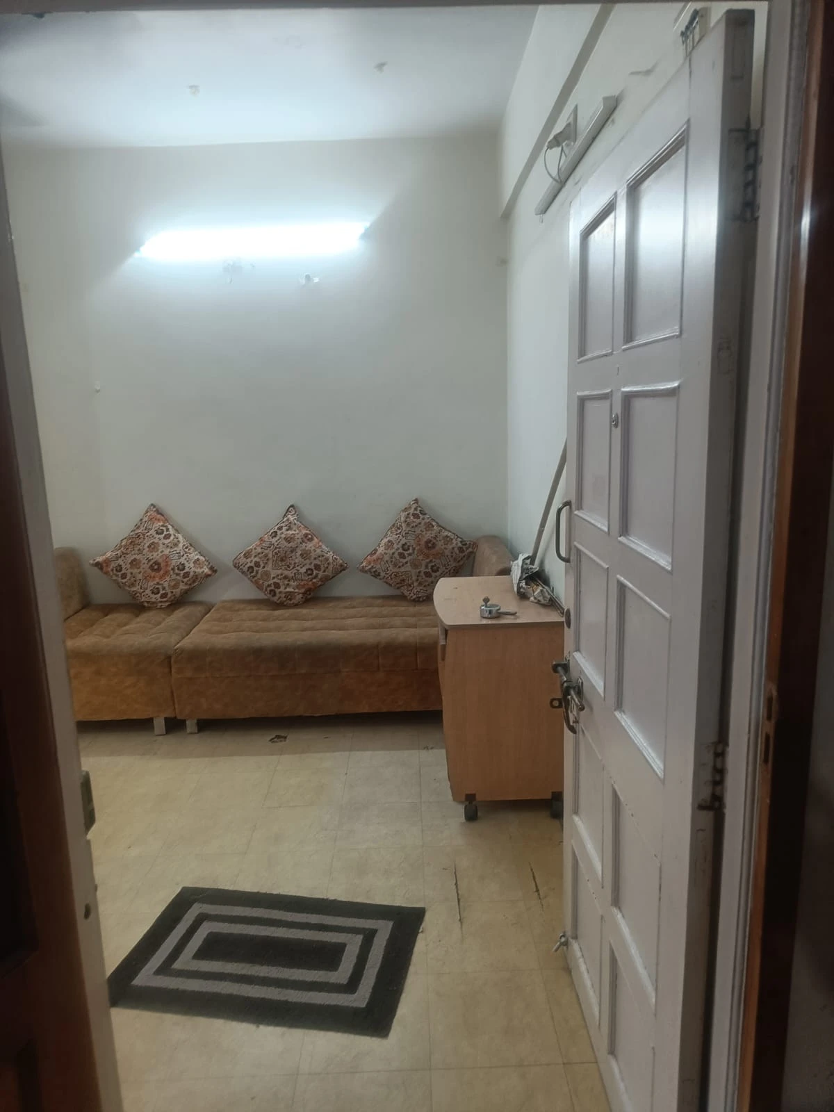 2 BHK  Flat for rent in Paldi for rent