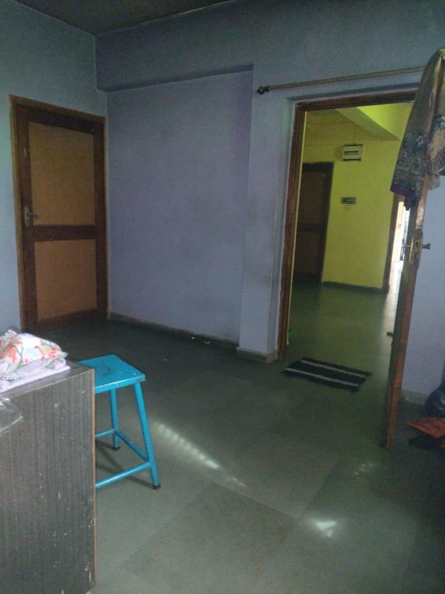 3 Independent floors in a building with personal lift and personal terrace for rent