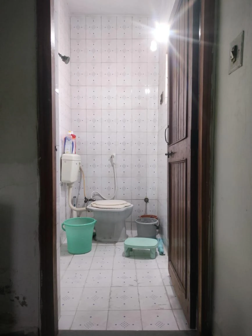 3 Independent floors in a building with personal lift and personal terrace for rent in Bhavna colony, Maninagar Taluka, Ahmedabad, Gujarat, 380043, India