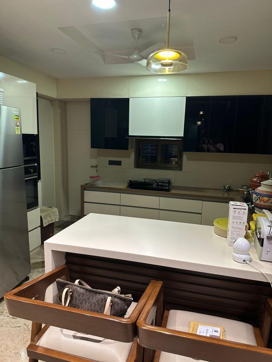4 BHK Flat for sale in Ellisbridge, Ahmedabad, Gujarat, 380006, India