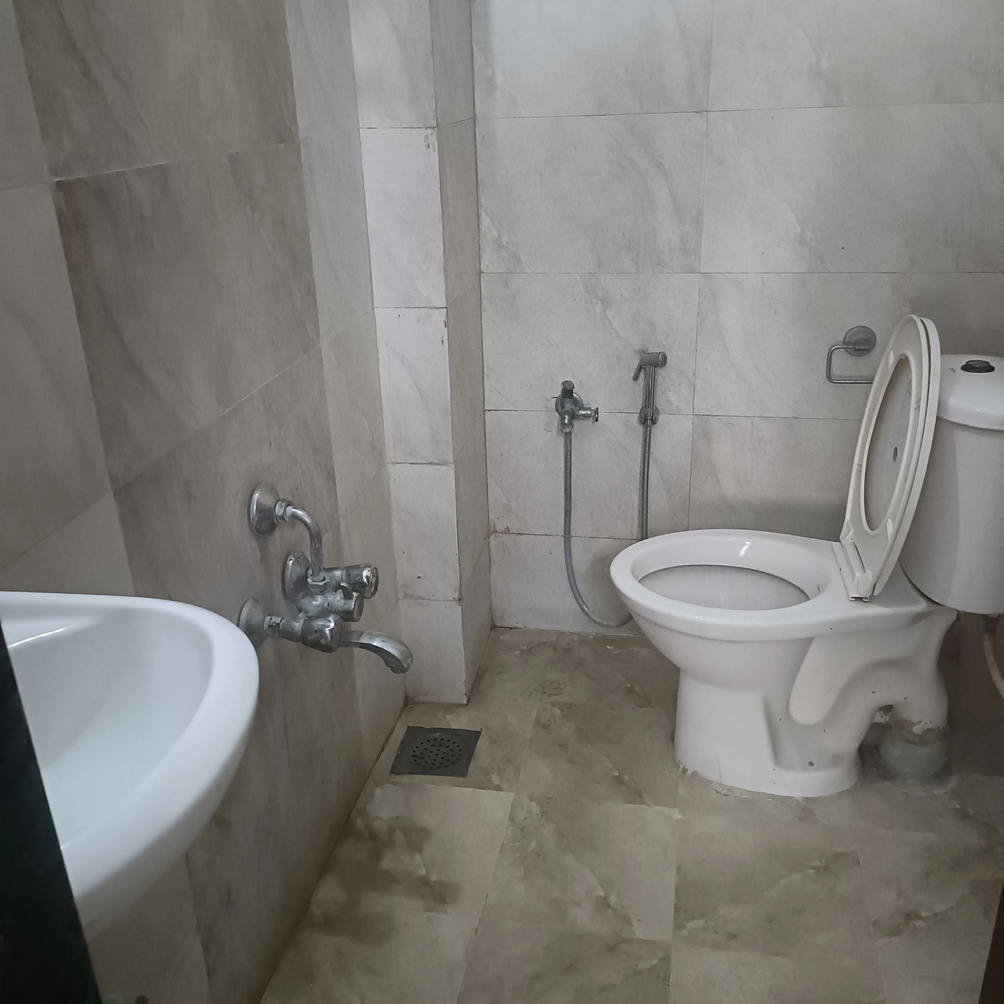 Fully Furnished 2 bhk for rent for rent