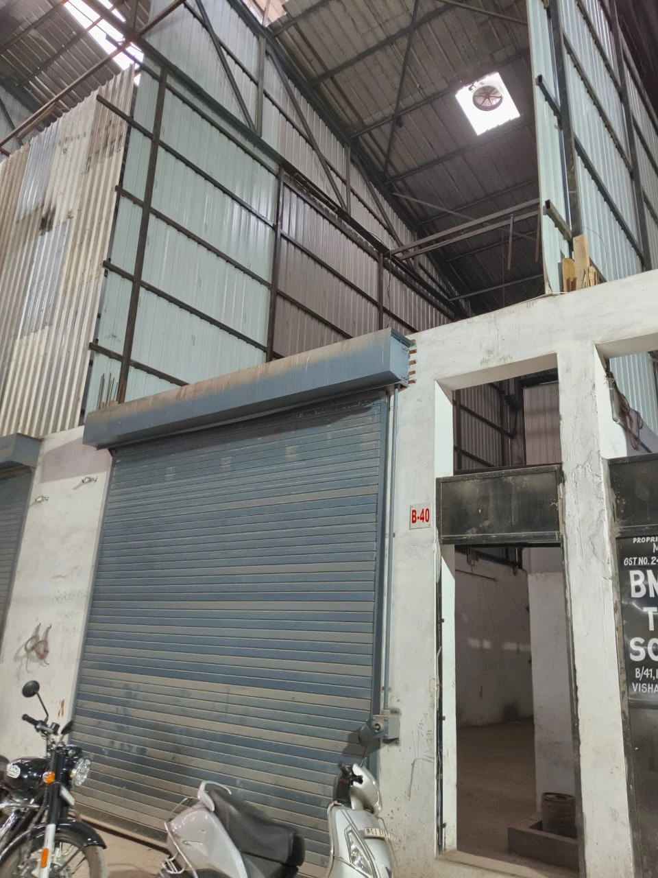 Godown for Rent in R V Denim Narol for rent