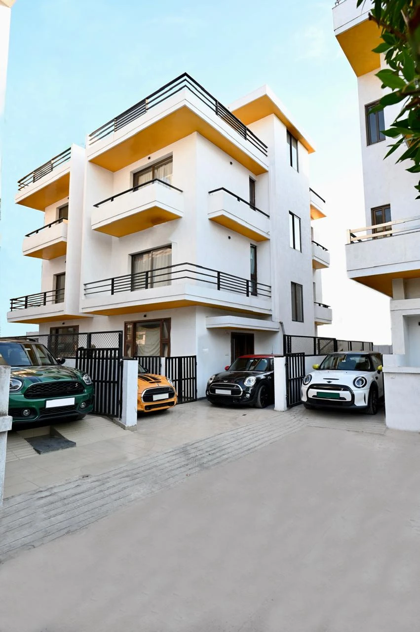 Sameer Residence – Premium 3 & 4 BHK Bungalows for new