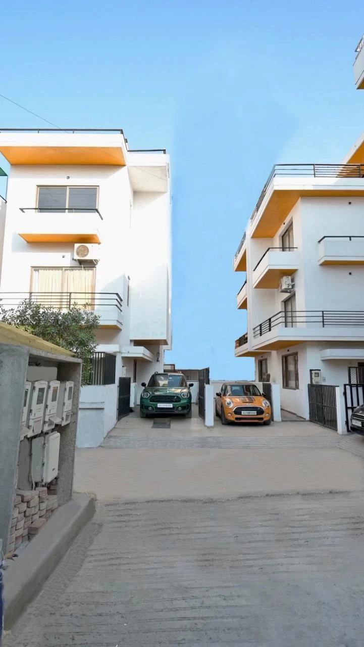 Sameer Residence – Premium 3 & 4 BHK Bungalows for new