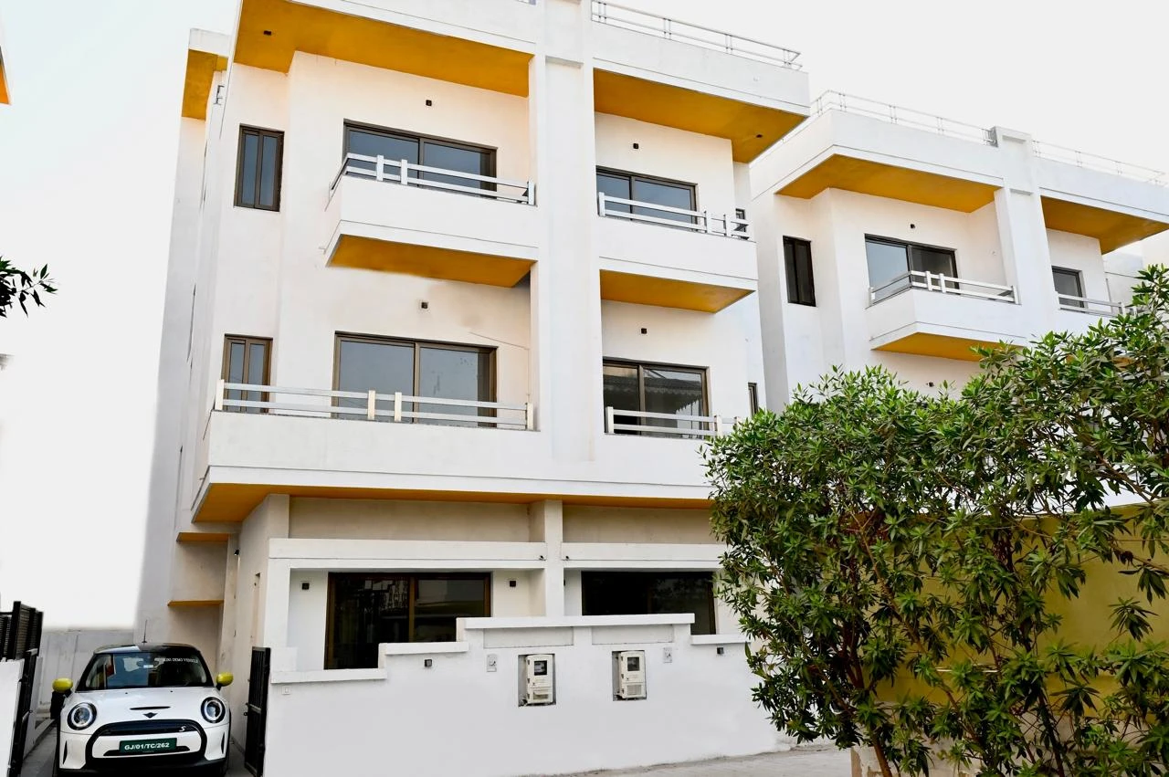 Sameer Residence – Premium 3 & 4 BHK Bungalows for new